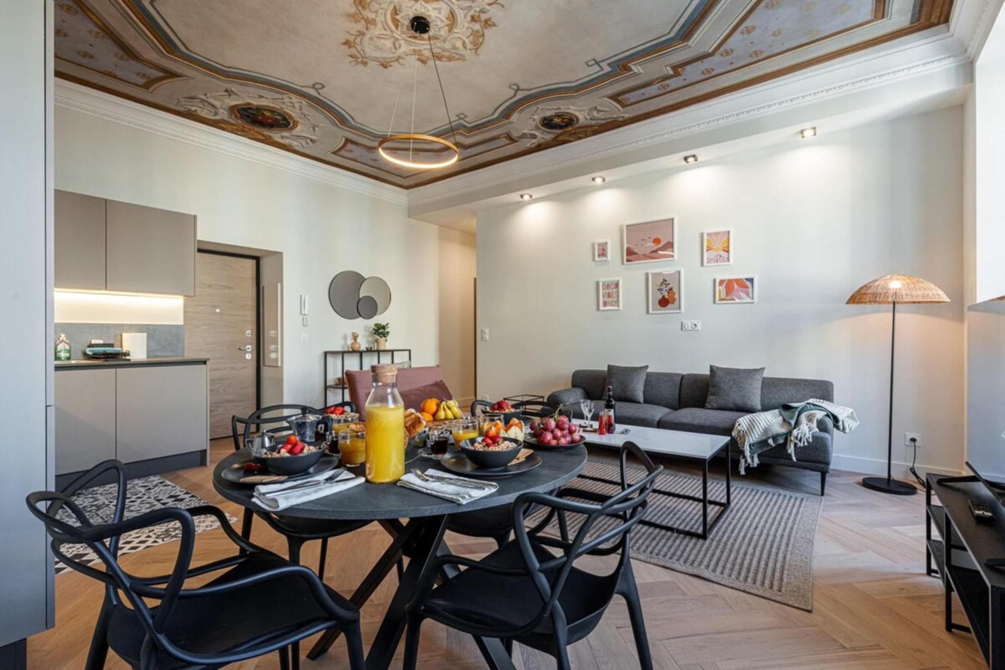 Philibert - Traditional Apart With Historical Fresco Nice Exteriör bild